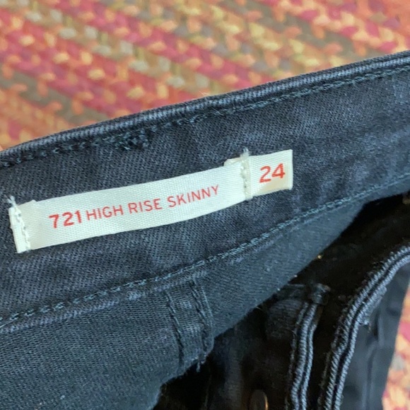 LEVIS WOMENS BLACK 721 HIGH RISE CLASSIC BASIC SKINNY JEANS - Picture 3 of 6
